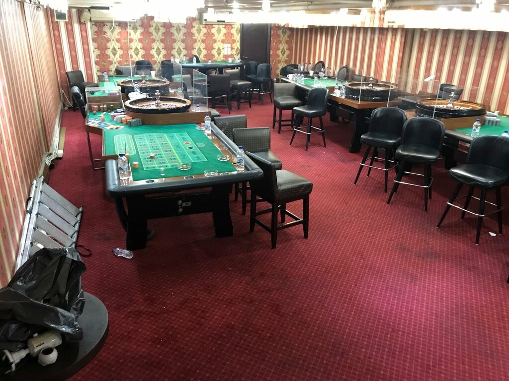 «Άντρο» παράνομου τζόγου σε περιοχή της Αθήνας (photos)