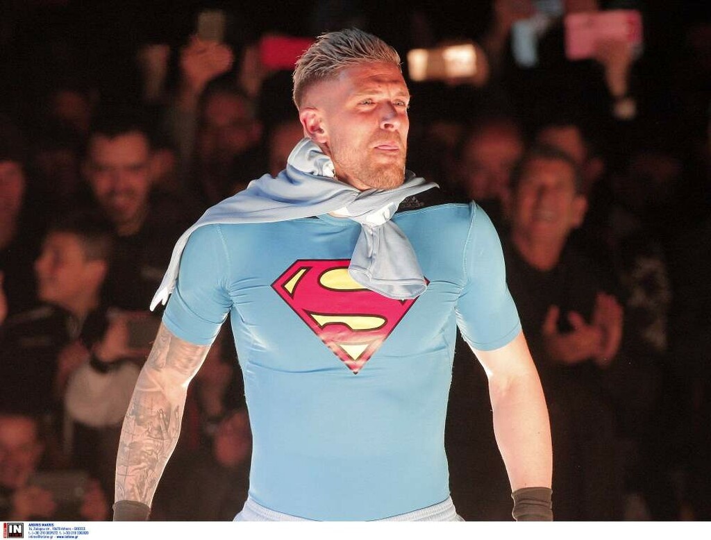 ΠΑΟΚ: ΕΠΟΣ! Ντύθηκε Superman ο Πασχαλάκης! (photos)