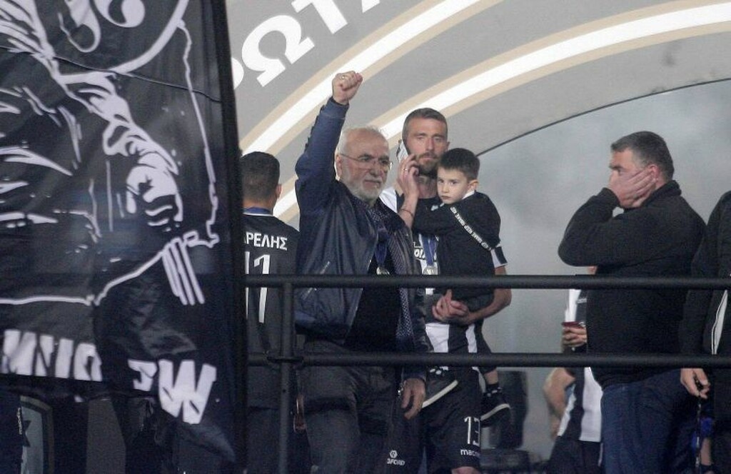 Ο Ιβάν Σαββίδης μπήκε στην Τούμπα σαν πρωταθλητής (photos+video)