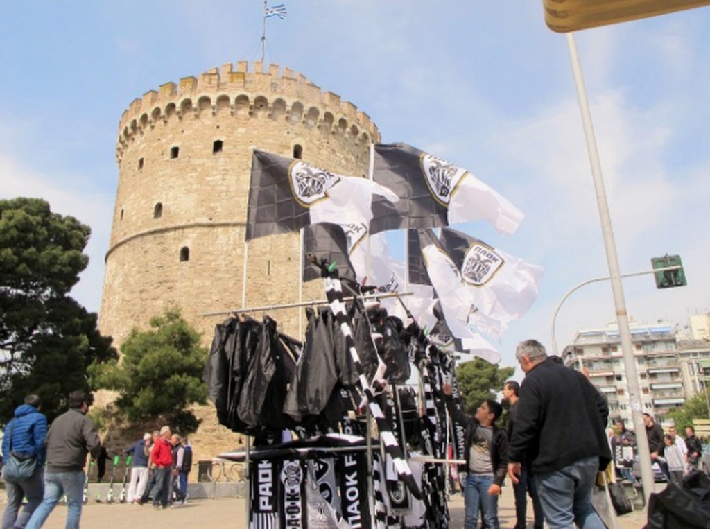Το Δημαρχείο Θεσσαλονίκης είναι... ΠΑΟΚ! (photo)