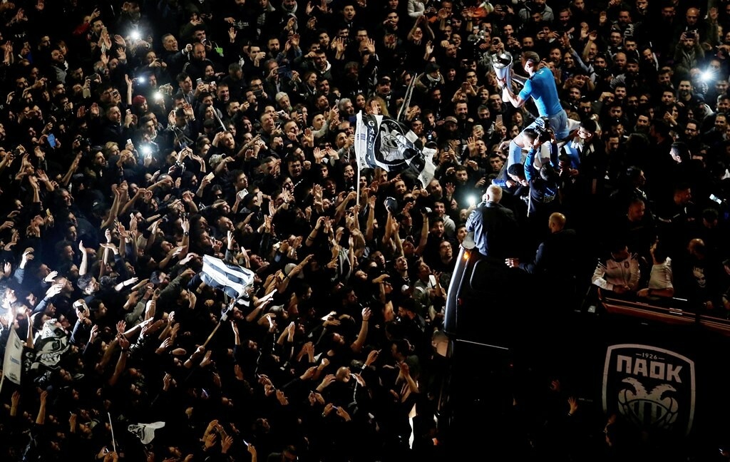 ΠΑΟΚ: Γλέντι πρωταθλητών μέχρι το πρωί (photos+video)