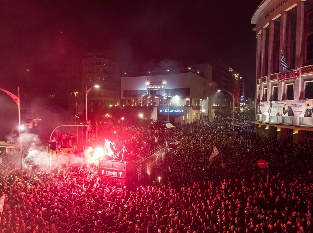 ΠΑΟΚ: Γλέντι πρωταθλητών μέχρι το πρωί (photos+video)