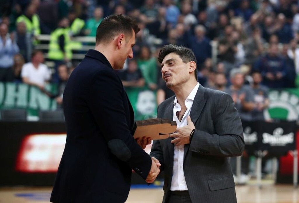 Παναθηναϊκός ΟΠΑΠ: Βράβευση και αποθέωση για Χατζηβρέττα (videos+photos)