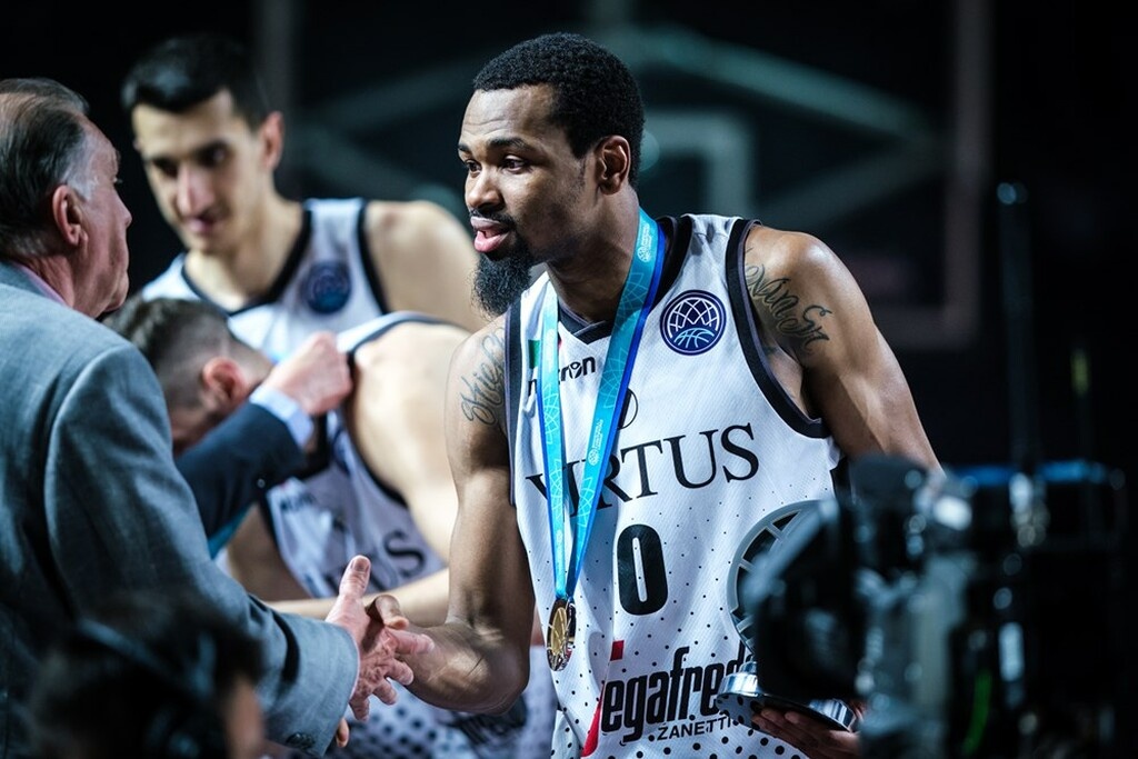 Basketball Champions League: Η συνήθεια που έγινε λατρεία για τον Πάντερ (video+photos)