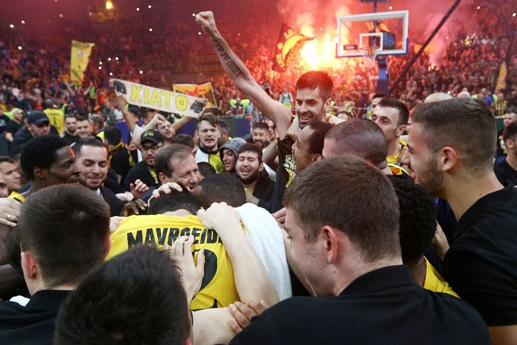Σαν σήμερα: Η ΑΕΚ «Βασίλισσα» ξανά (photos+video)