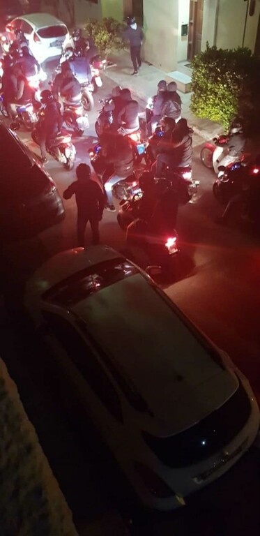 Οι φωτογραφίες της ντροπής από την επίθεση στον Αναστόπουλο (photos)