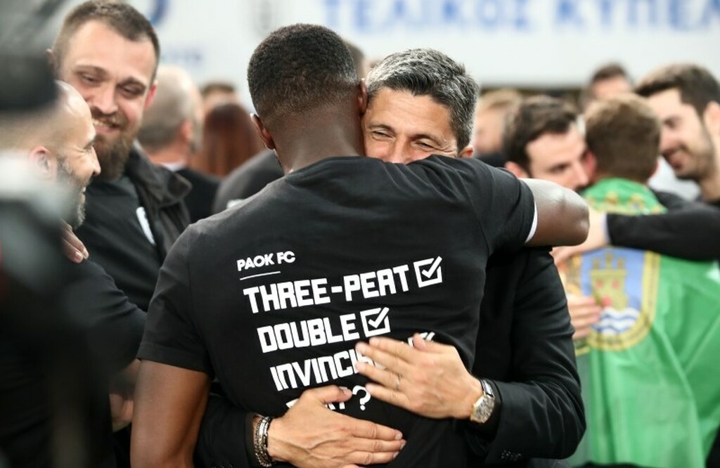 ΠΑΟΚ-ΑΕΚ: Οι μπλούζες των νικητών και το μήνυμα (photos)