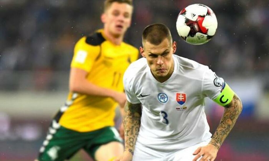 Ολυμπιακός: Νέο όνομα για το κέντρο της άμυνας (photos)