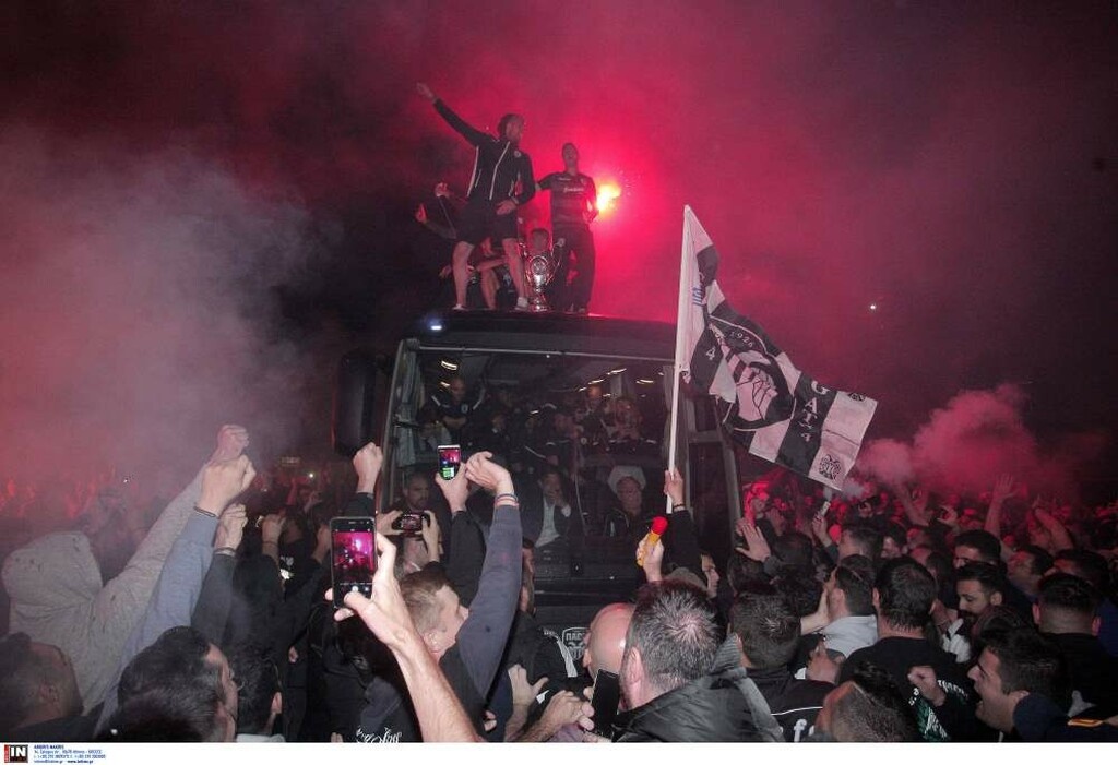 Πάρτι μέχρι το πρωί για τον ΠΑΟΚ: «Κάηκε» ο Λευκός Πύργος για το νταμπλ! (photos)