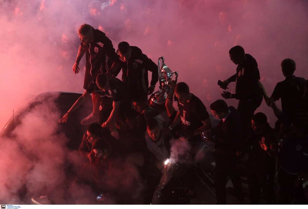 «Έπεσε» το «Μακεδονία»: Η αποθέωση του νταμπλούχου ΠΑΟΚ! (photos&videos)