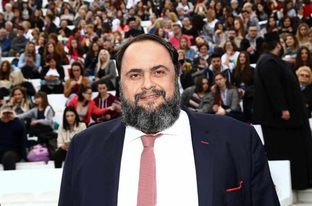 Βραβεύτηκε από τον Μητροπολίτη Πειραιώς ο Βαγγέλης Μαρινάκης (photos)