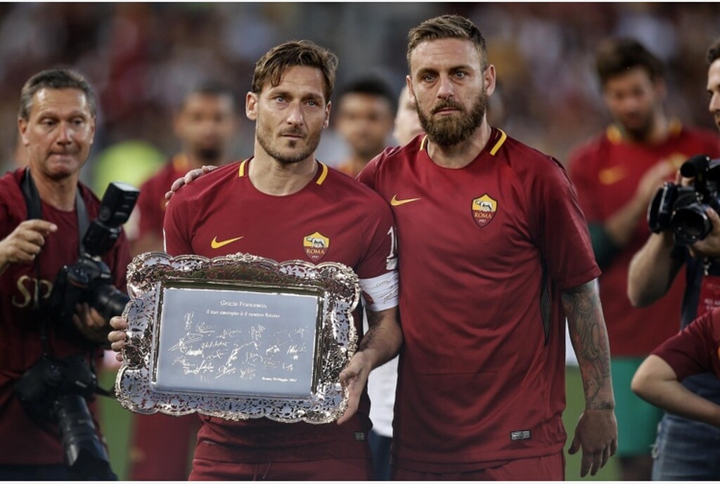 Συγκλονιστικό μήνυμα από Τότι για Ντε Ρόσι (photos)