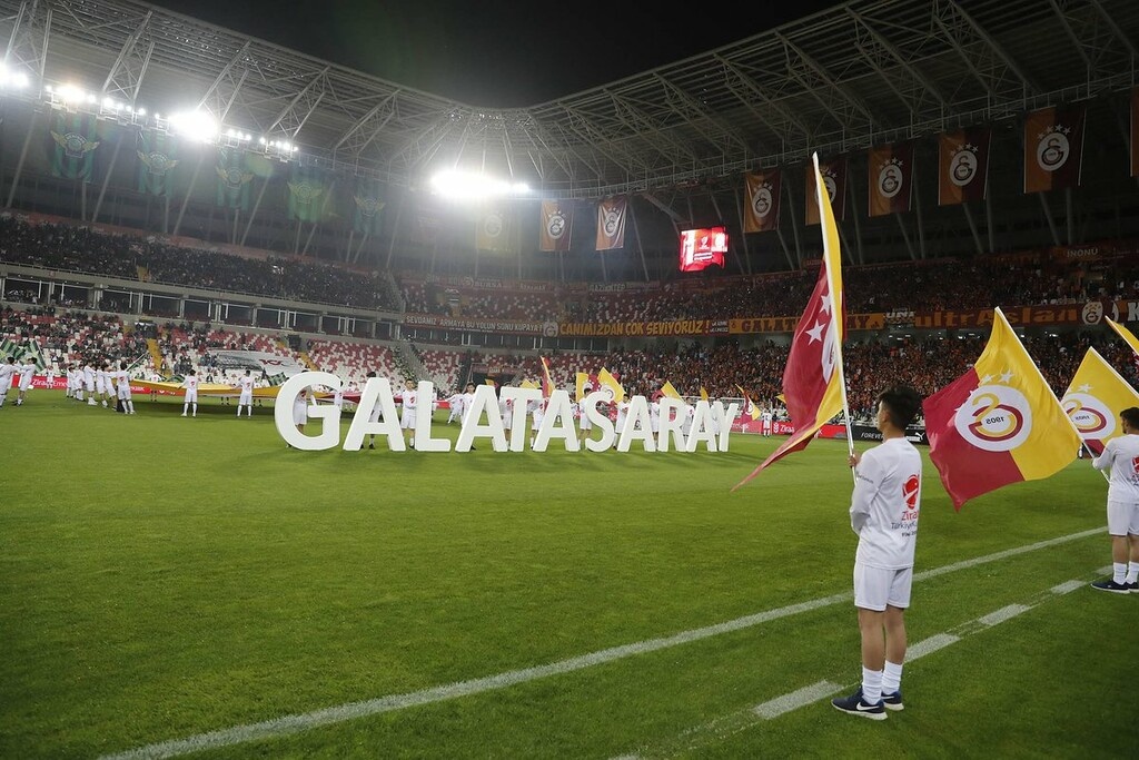 Επική ανατροπή και Κύπελλο από Γαλατάσαραϊ (photos)