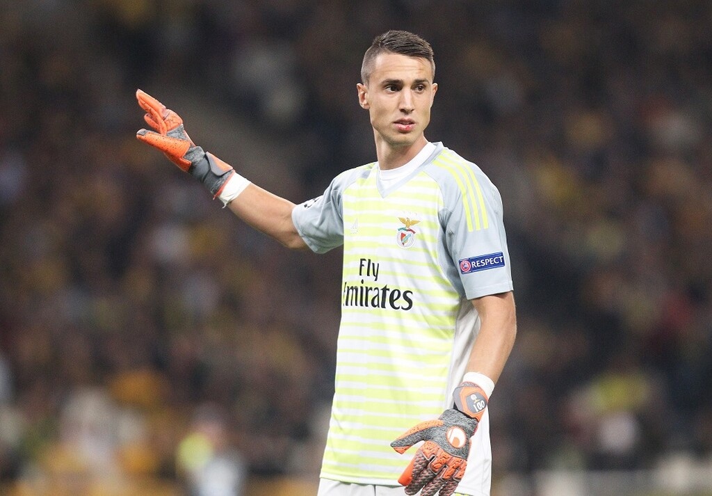 Μπενφίκα: Πωλητήριο σε Βλαχοδήμο