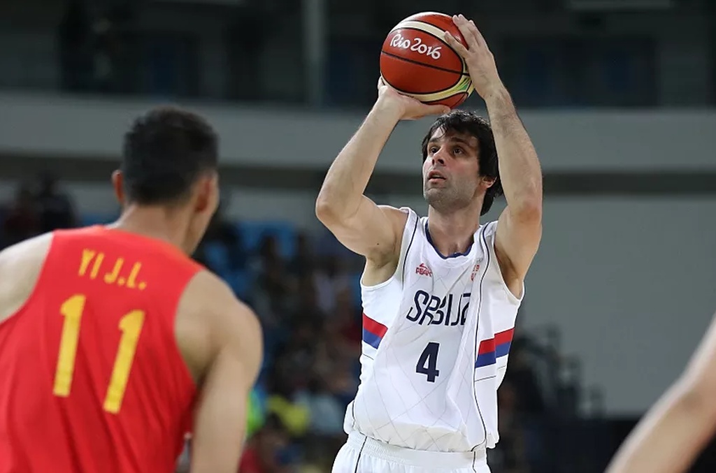 «Χρυσώνει» Τεόντοσιτς η Βίρτους! (photos)