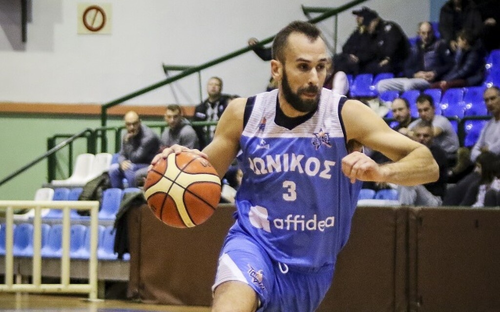 Παρελθόν από τον Ιωνικό Νικαίας ο Φώτης Βασιλόπουλος (photos)