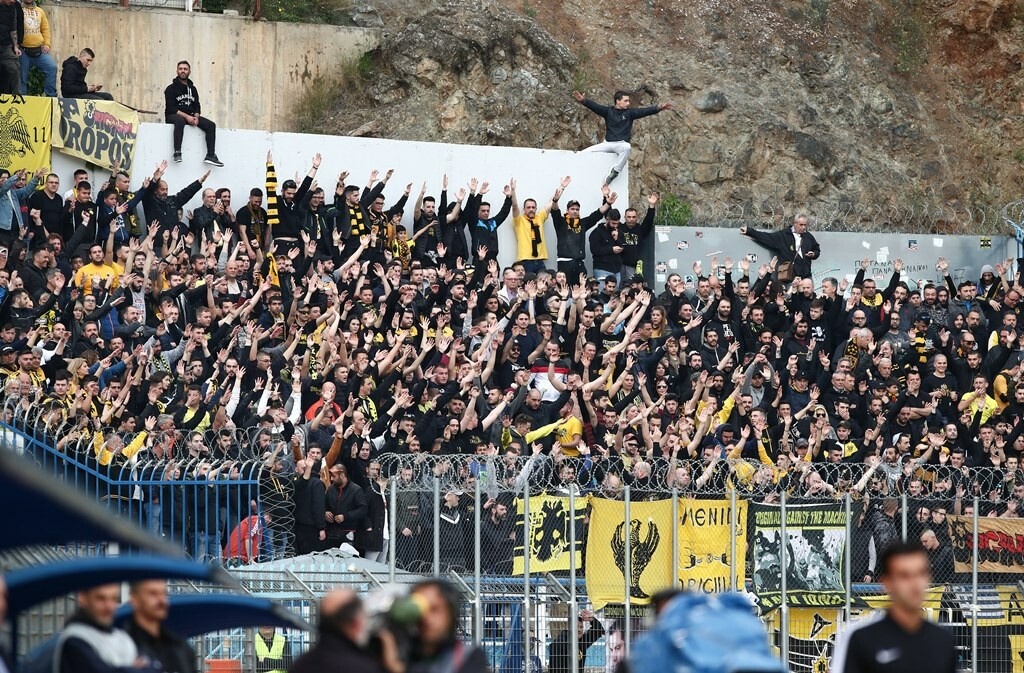 Πρόστιμα σε ΠΑΟΚ και ΑΕΚ