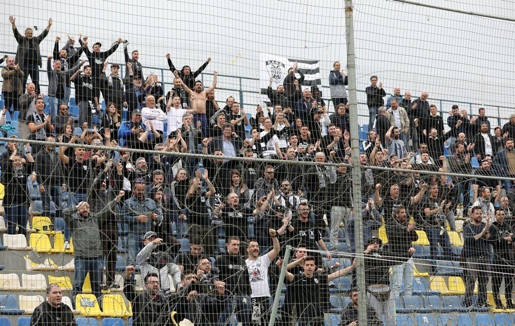 Πρόστιμα σε ΠΑΟΚ και ΑΕΚ