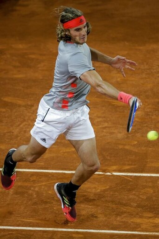 Μέγας και στην Ιταλία ο Τσιτσιπάς: Πέρασε τον Φονίνι και ετοιμάζεται για Φέντερερ