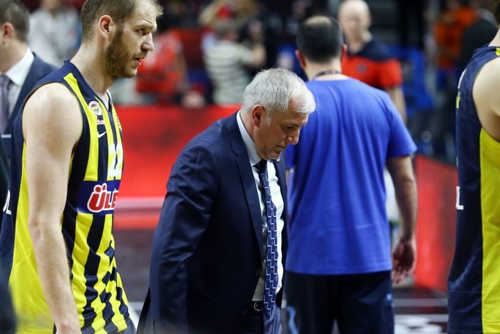2015
Ρεάλ Μαδρίτης - Φενέρμπαχτσε 96-87
Στο πρώτο Final Four με τη νέα του ομάδα, ο Ομπράντοβιτς τερμάτισε τέταρτος