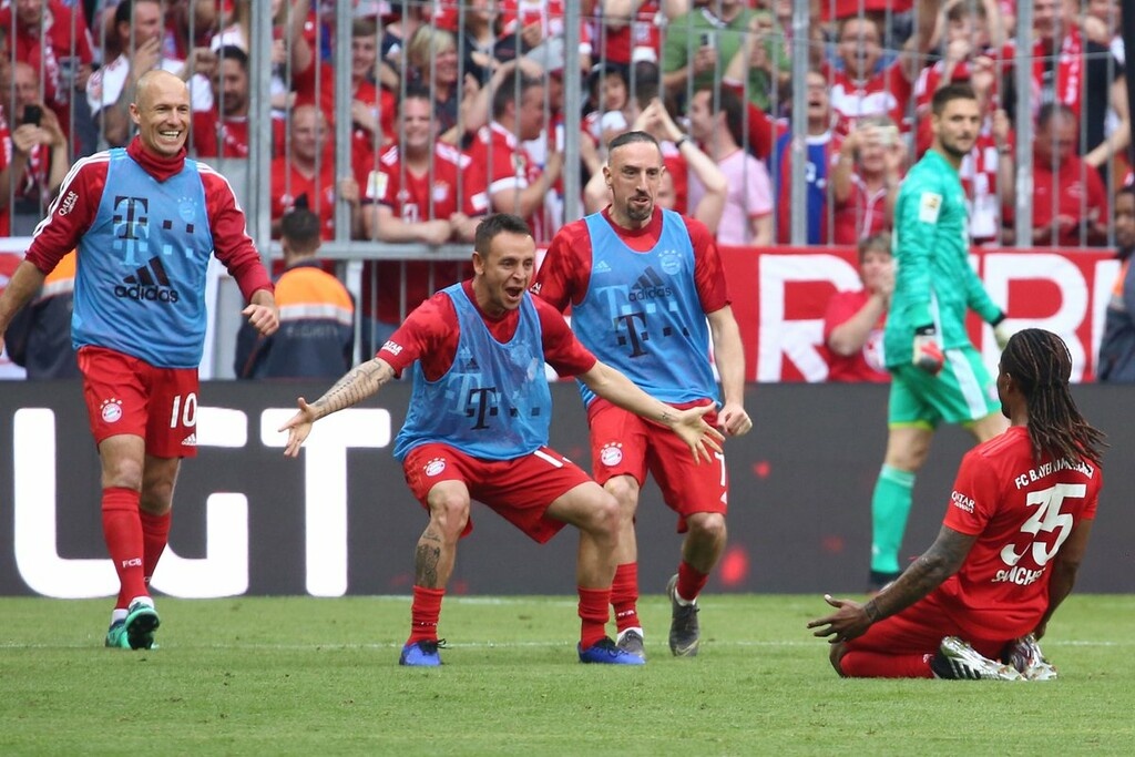 Bundesliga: Με «περίπατο» πήρε τον τίτλο η Μπάγερν Μονάχου (videos+photos)