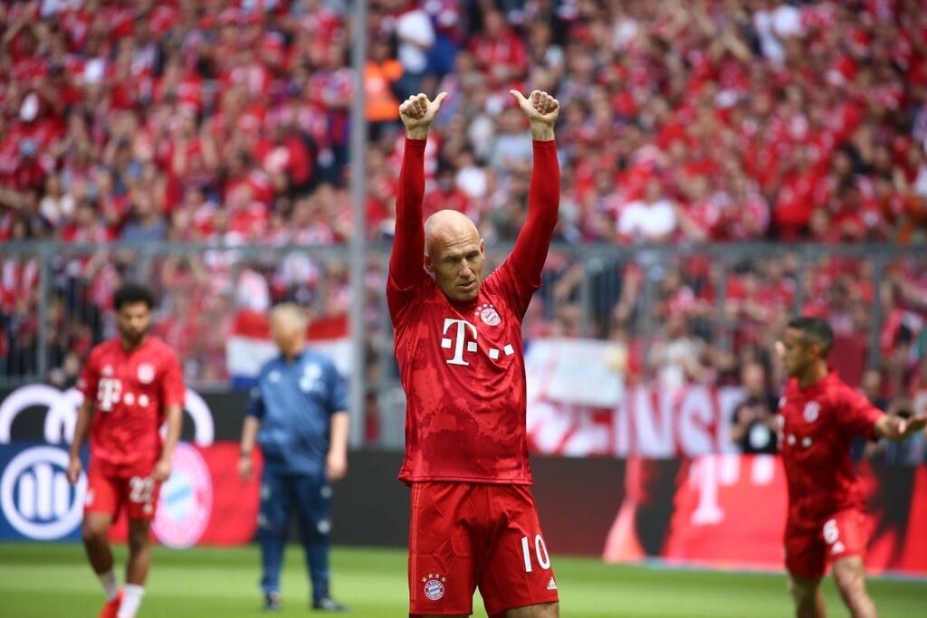 Μπάγερν Μονάχου: Συγκίνηση και αποθέωση στο αντίο των Ριμπερί, Ρόμπεν, Ραφίνια (photos+videos)