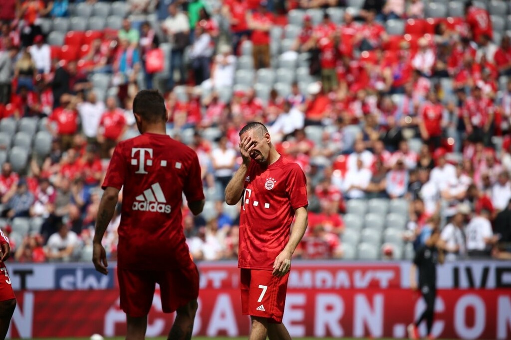 Μπάγερν Μονάχου: Συγκίνηση και αποθέωση στο αντίο των Ριμπερί, Ρόμπεν, Ραφίνια (photos+videos)