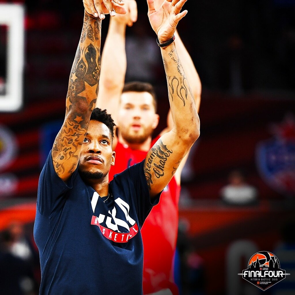 Αναντολού Εφές – ΤΣΣΚΑ Μόσχας: Οι πρώτες εικόνες του τελικού της Euroleague (photos+videos)