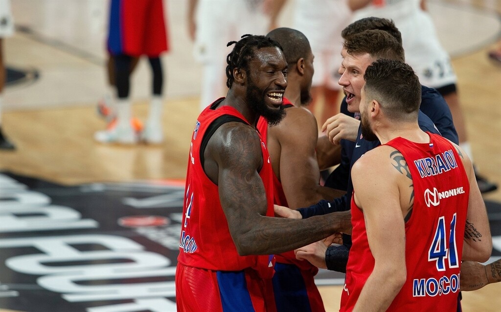 Euroleague: Η μάχη της χρονιάς Live στο Onsports.gr (video+photos)