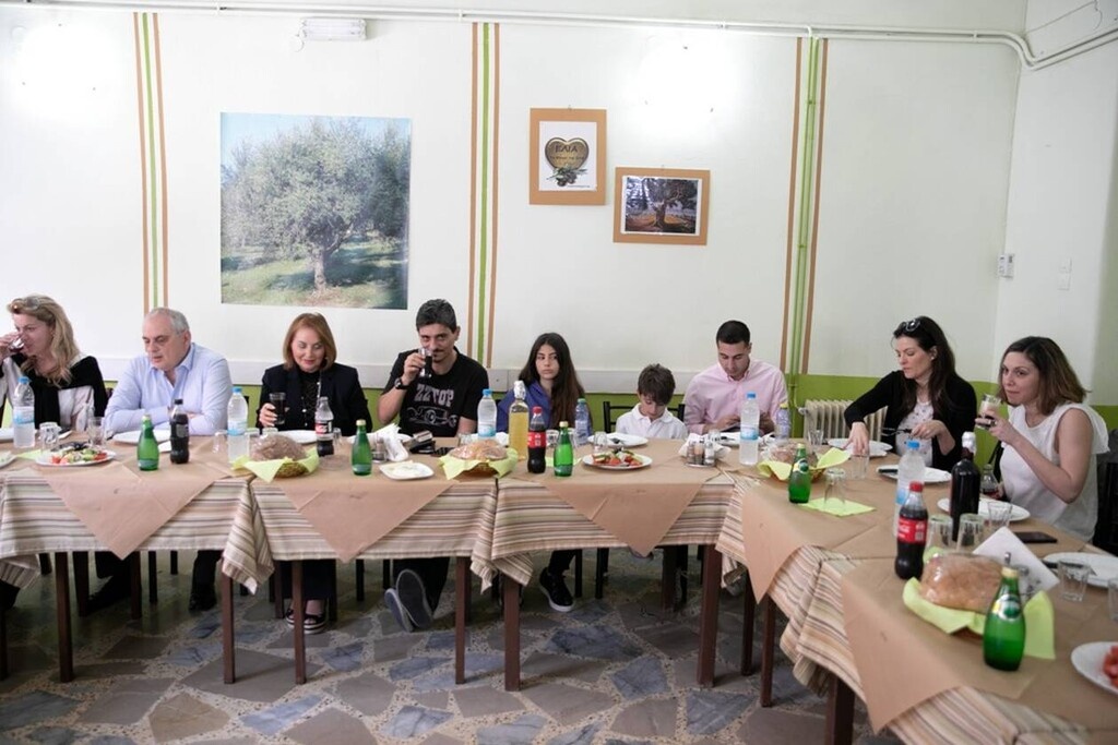 Η Σελλασία τίμησε τα αδέλφια Γιαννακόπουλου (pics & vid)