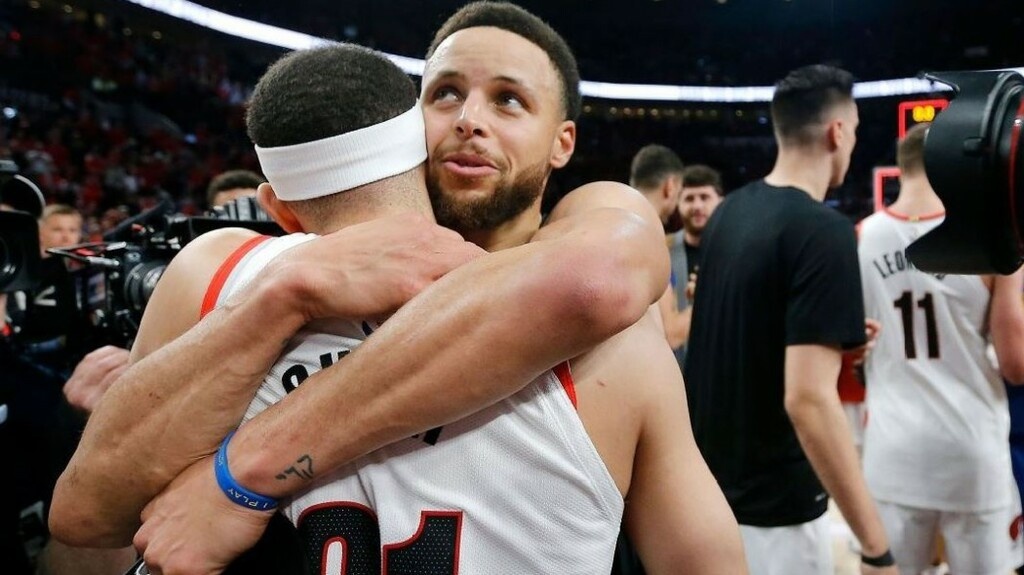 NBA: Η αγκαλιά των αδελφών Κάρι (photos+video)