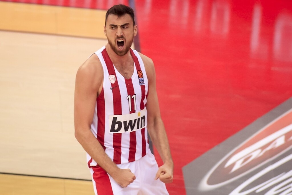 Μπαρτσελόνα για Μιλουτίνοφ!