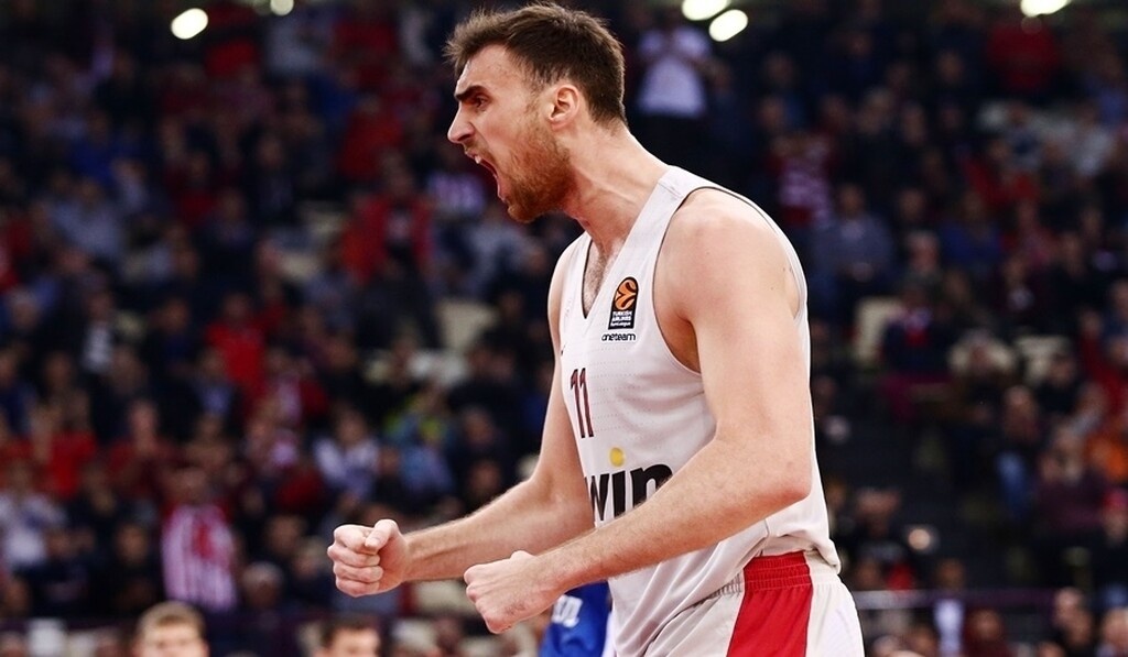 Μπαρτσελόνα για Μιλουτίνοφ!