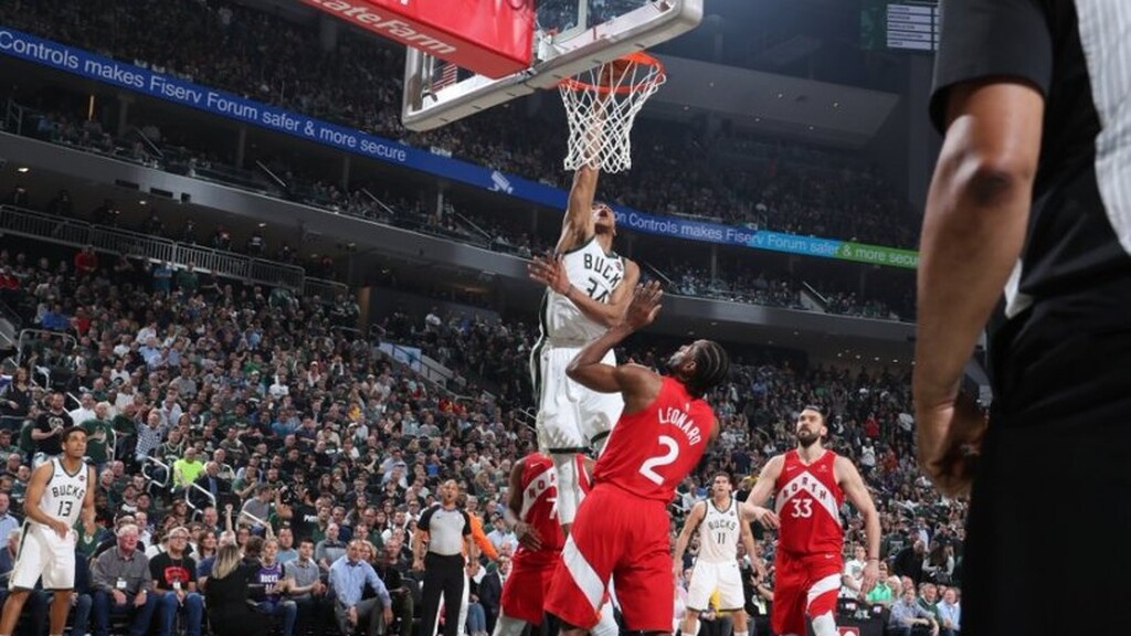 NBA: Σύνθημα ανατροπής από Γιάννη (photos)