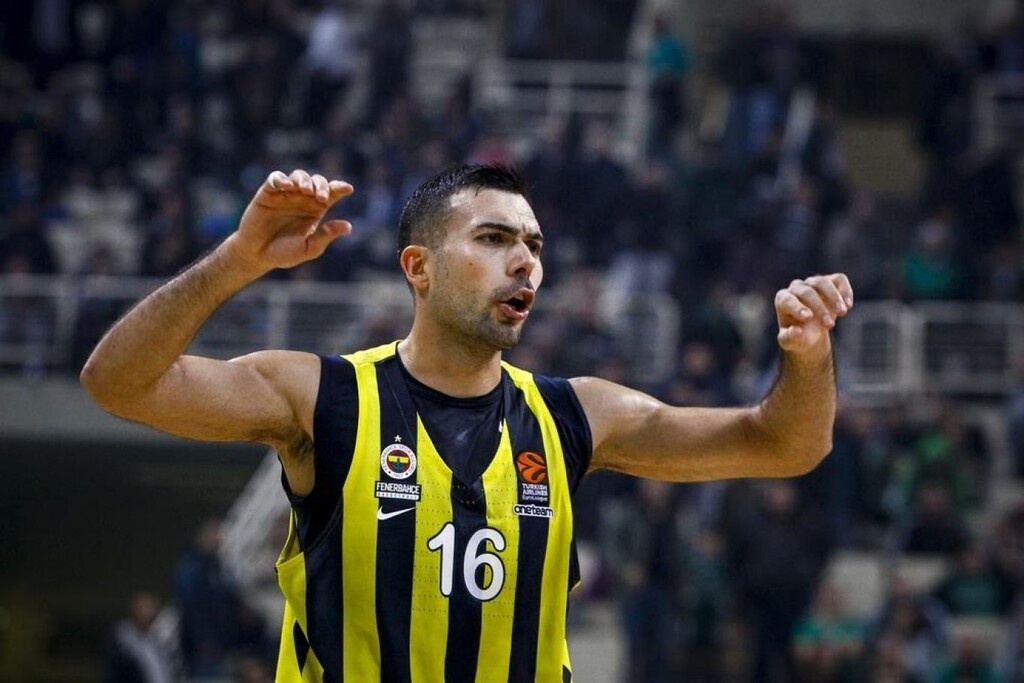Μυθική πρόταση σε Σλούκα η Μπαρτσελόνα!