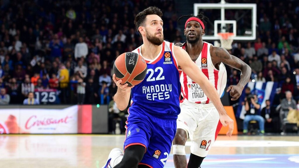 Κράτησε και Μίσιτς η Εφές! (photos)