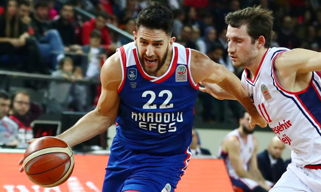 Κράτησε και Μίσιτς η Εφές! (photos)