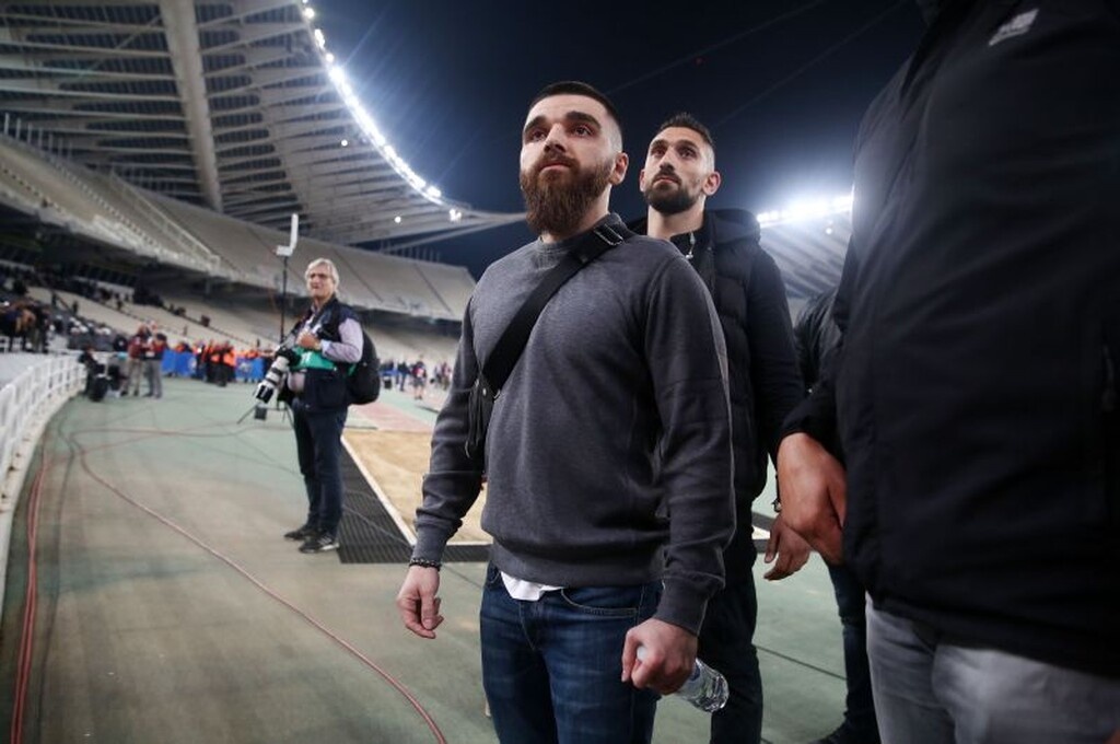 Σε... μεγάλα κέφια ο Γιώργος Σαββίδης μετά την ανανέωση του Βαρέλα