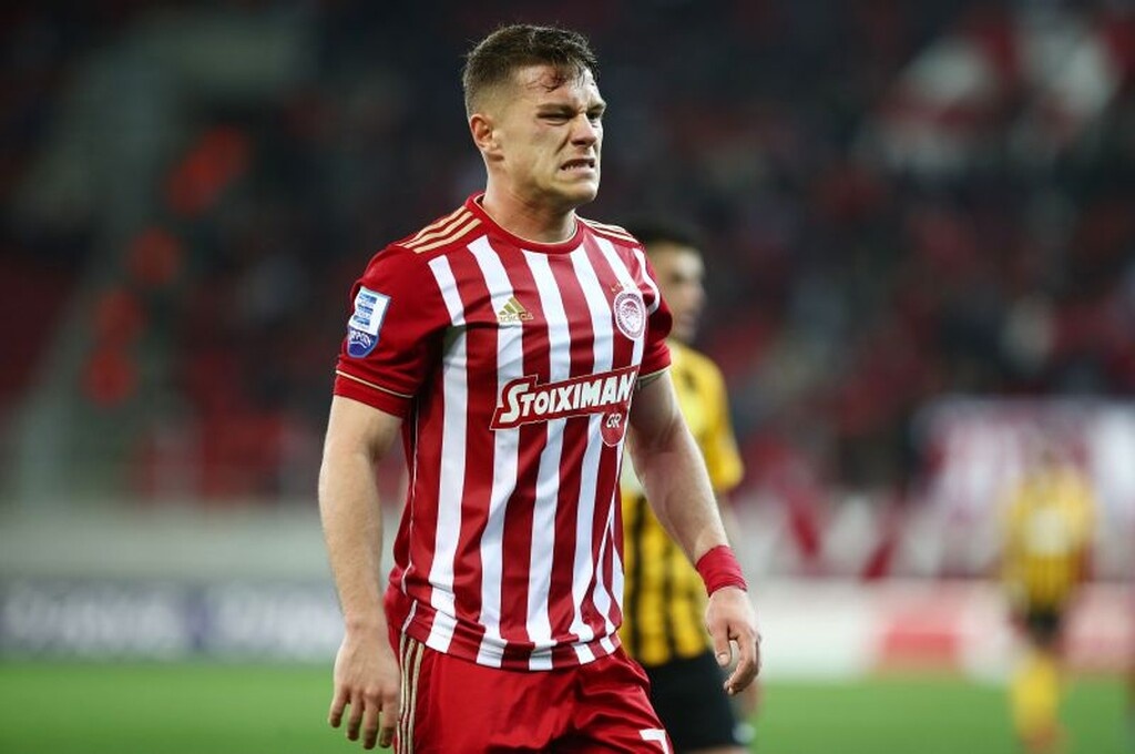 Αν, πάντως, ο Ολυμπιακός αποκτήσει αριστερό μπακ, τότε αυτό δεν αποκλείεται να σημαίνει και πώληση του Λεονάρντο Κούτρη!