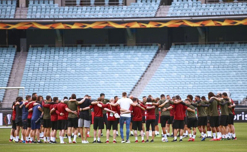 Τελικός Europa League: Πανέτοιμοι Άρσεναλ και Παπασταθόπουλος (photos)