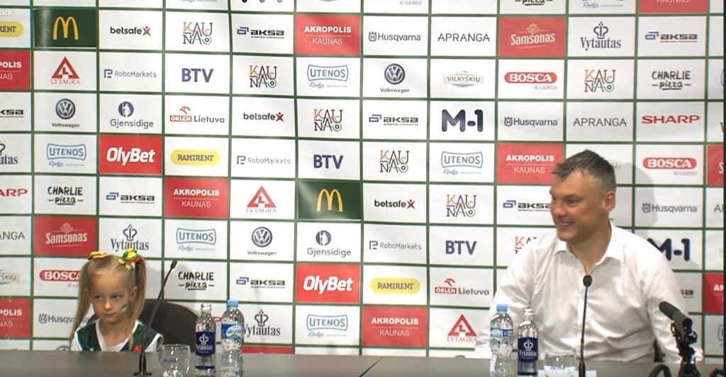 Η συγκινητική κίνηση του Γιασικεβίτσιους με τη μικρή φίλη της Ζαλγκίρις! (video)