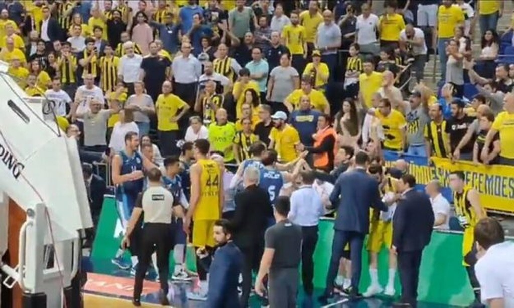 Χαμός στο Φενέρ-Τουρκ: Η ειρωνεία του Κάλινιτς στον Γκάμπριελ προκάλεσε σύρραξη! (vid&photos)