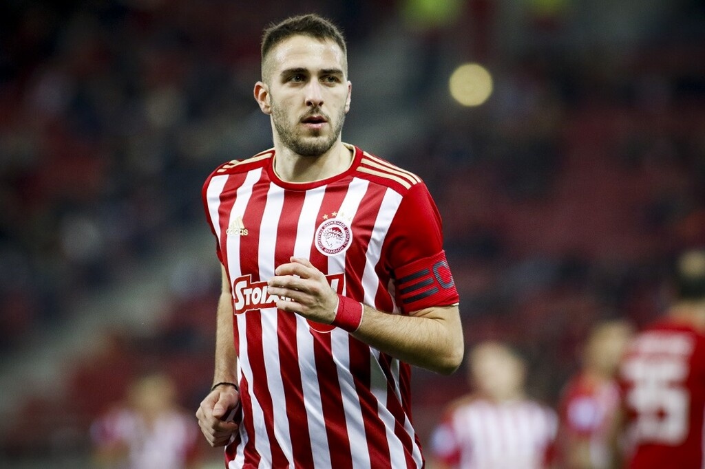 Η Φενέρ φέρεται να μιλάει μαζί του καθώς τον έχει εδώ και καιρό στο στόχαστρο. Και δεν είναι η μόνη που ενδιαφέρεται. Το ίδιο ισχύει και για την Γουέστ Χαμ.