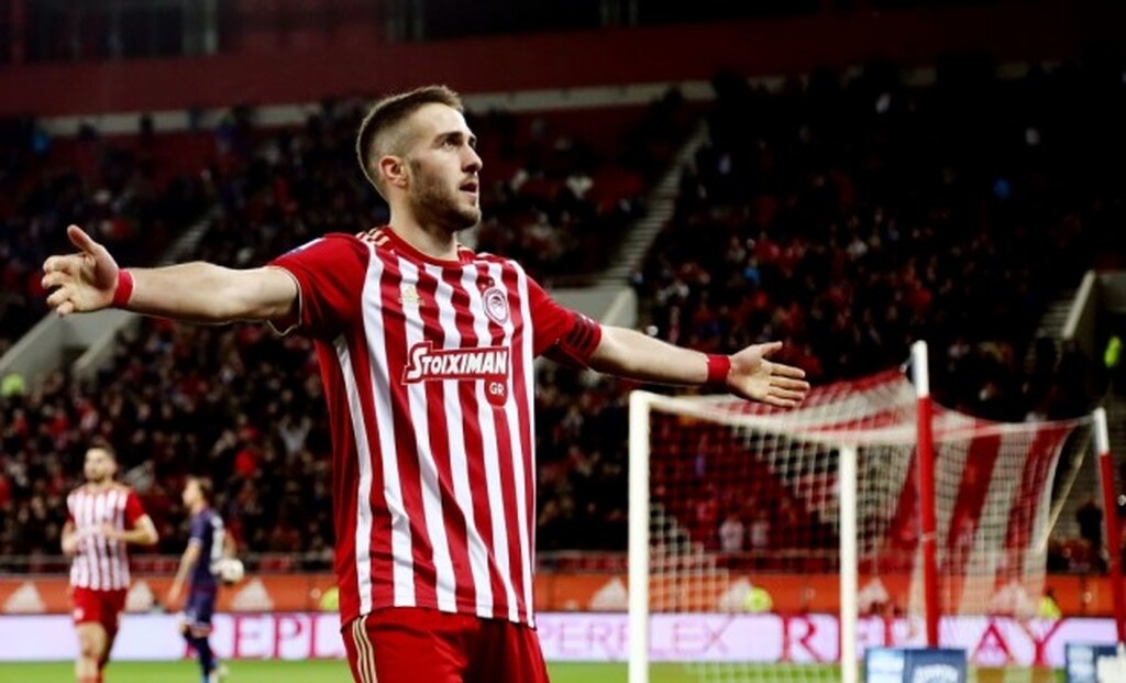 Ο Ολυμπιακός θέλει να δέσει με νέο συμβόλαιο τον Φορτούνη.