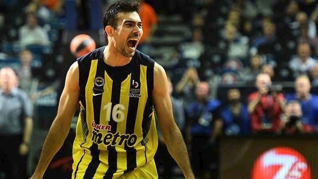 Το «trendbasket» αποκάλυψε μάλιστα ότι ο διεθνής γκαρντ αποφάσισε για το μέλλον του.