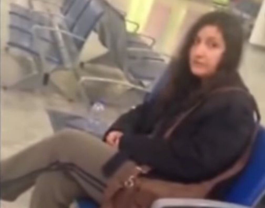 Η Χριστίνα, λοιπόν, σήμερα είναι... ΕΤΣΙ!
