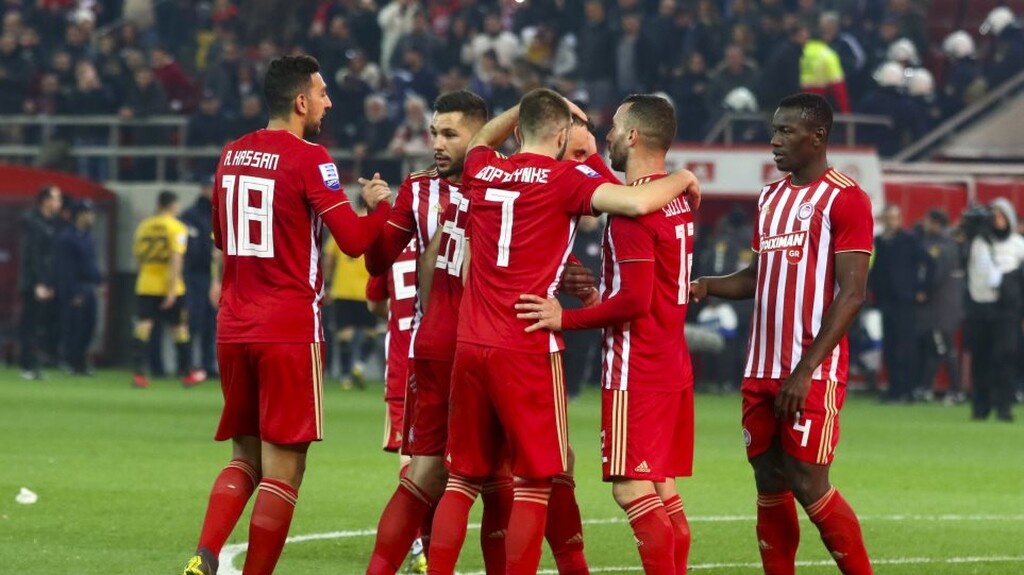 Ο Ολυμπιακός μετά τον Βαλμπουενά φουλάρει για ακόμα δυο μεταγραφικές «βόμβες».