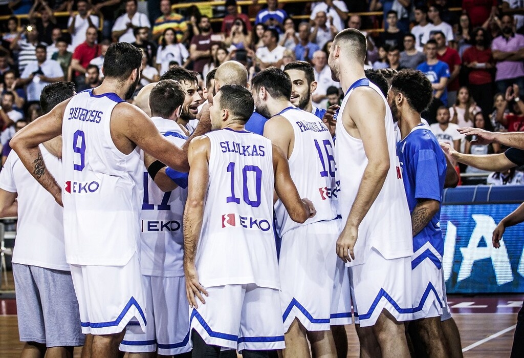 Σκληρή προετοιμασία για Εθνική