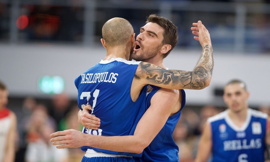 Σκληρή προετοιμασία για Εθνική