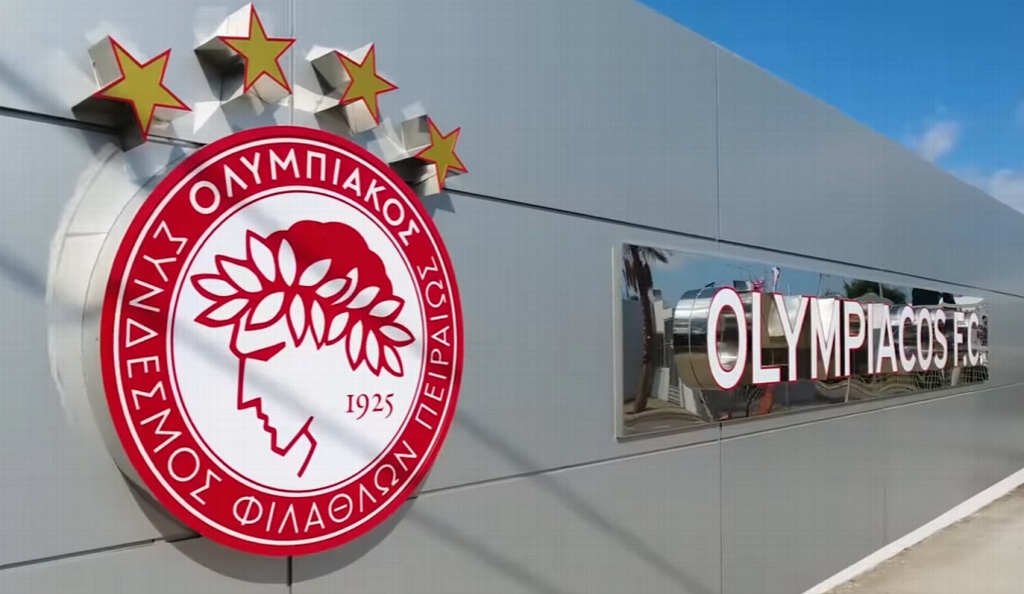 Ο Ολυμπιακός θέλει όσο τίποτα να κρατήσει τον Φορτούνη στο ρόστερ του, με τον Μαρτίνς να του δίνει ηγετικό ρόλο